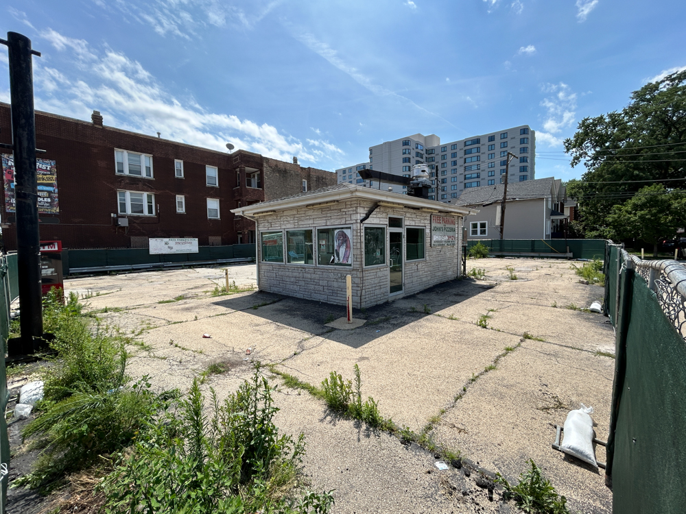 2072 North Western Avenue construction update