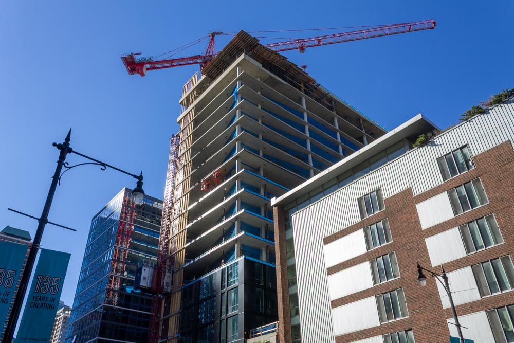 626 South Wabash tops out