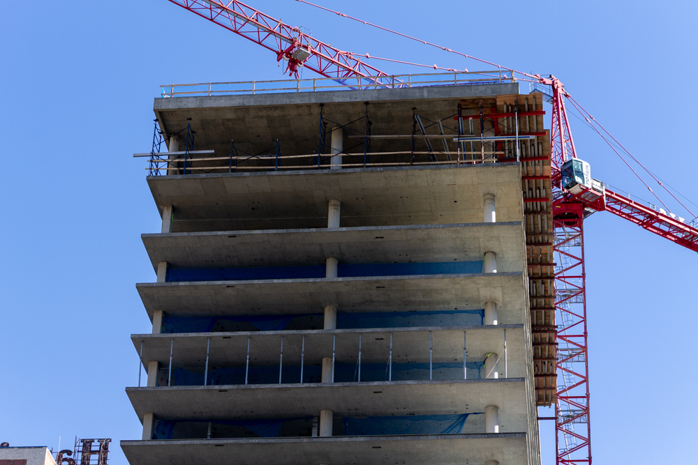 626 South Wabash tops out