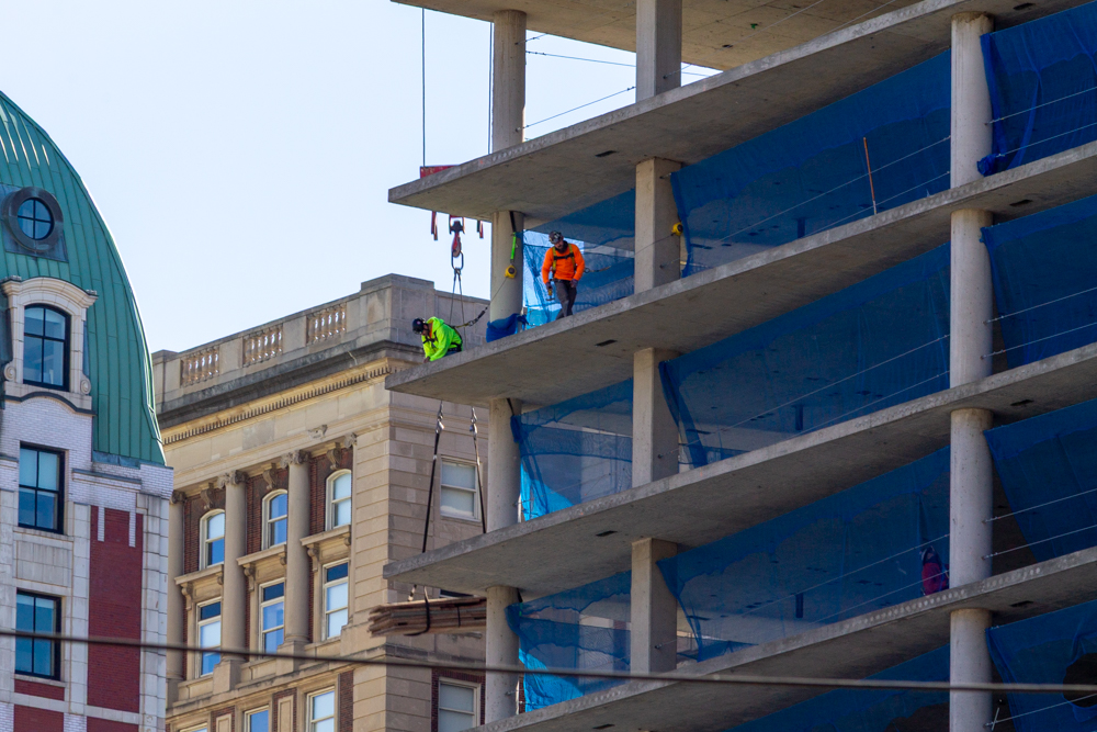 626 South Wabash tops out