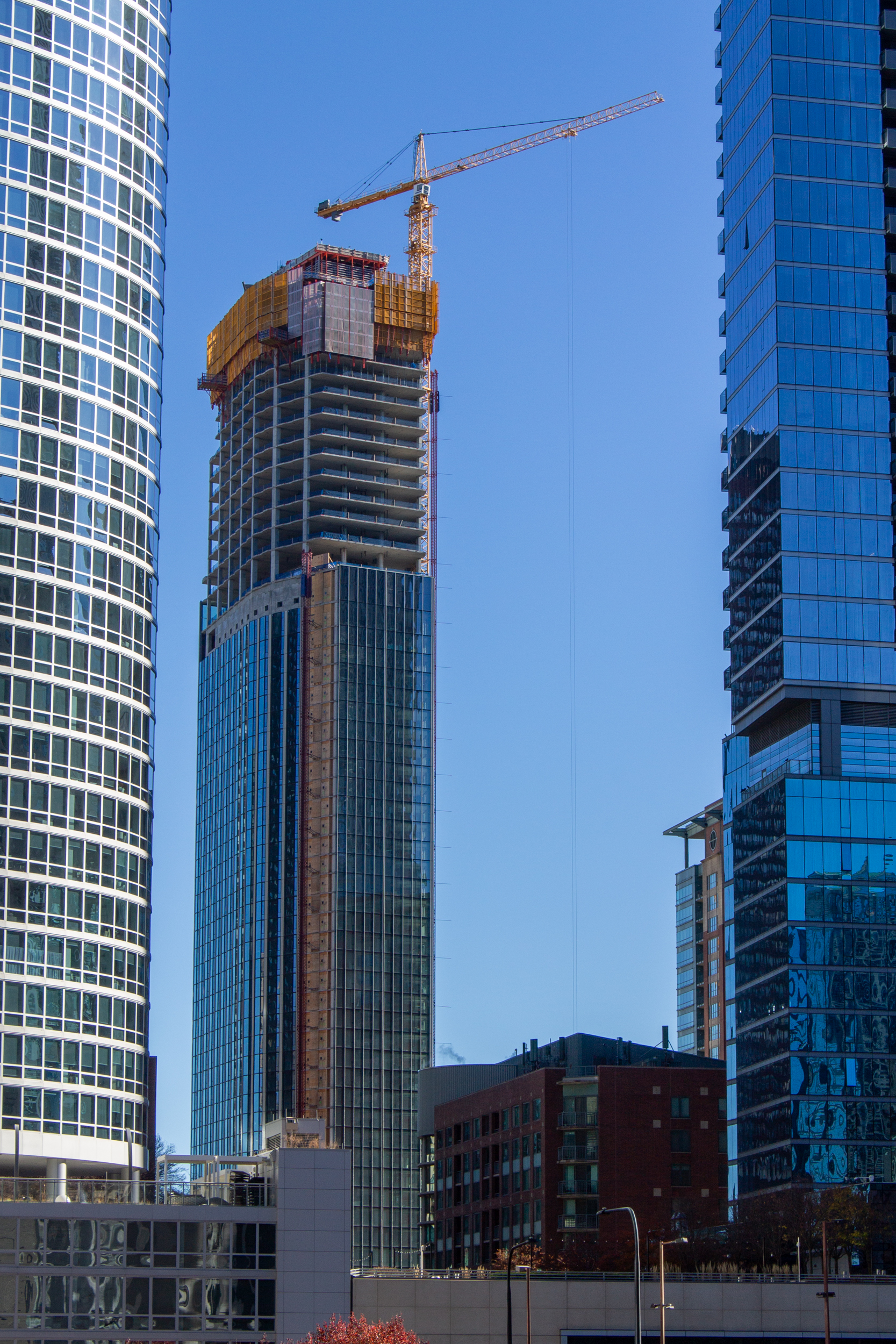 400 Lake Shore North Tower crane jump November 2025