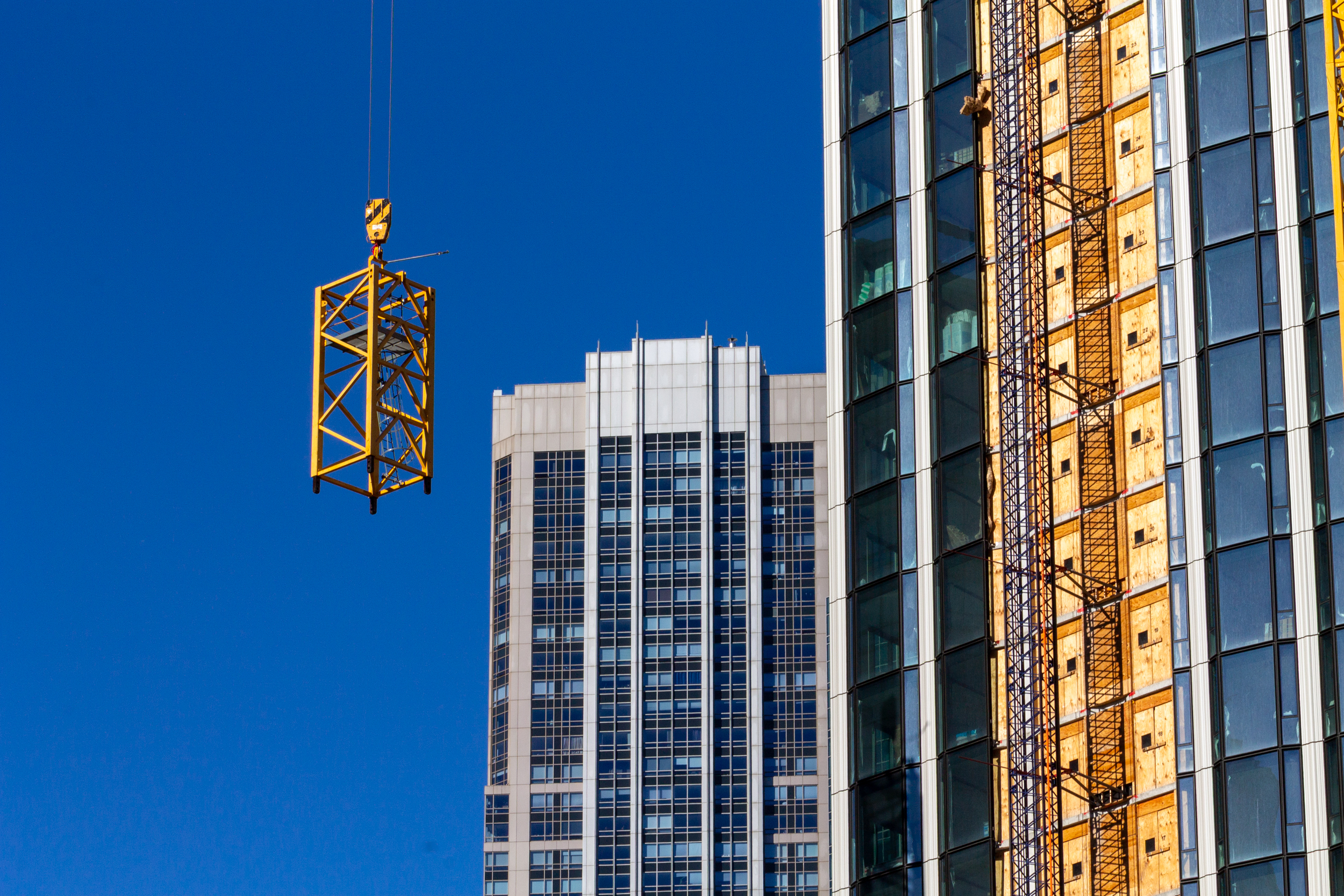 400 Lake Shore North Tower crane jump November 2025