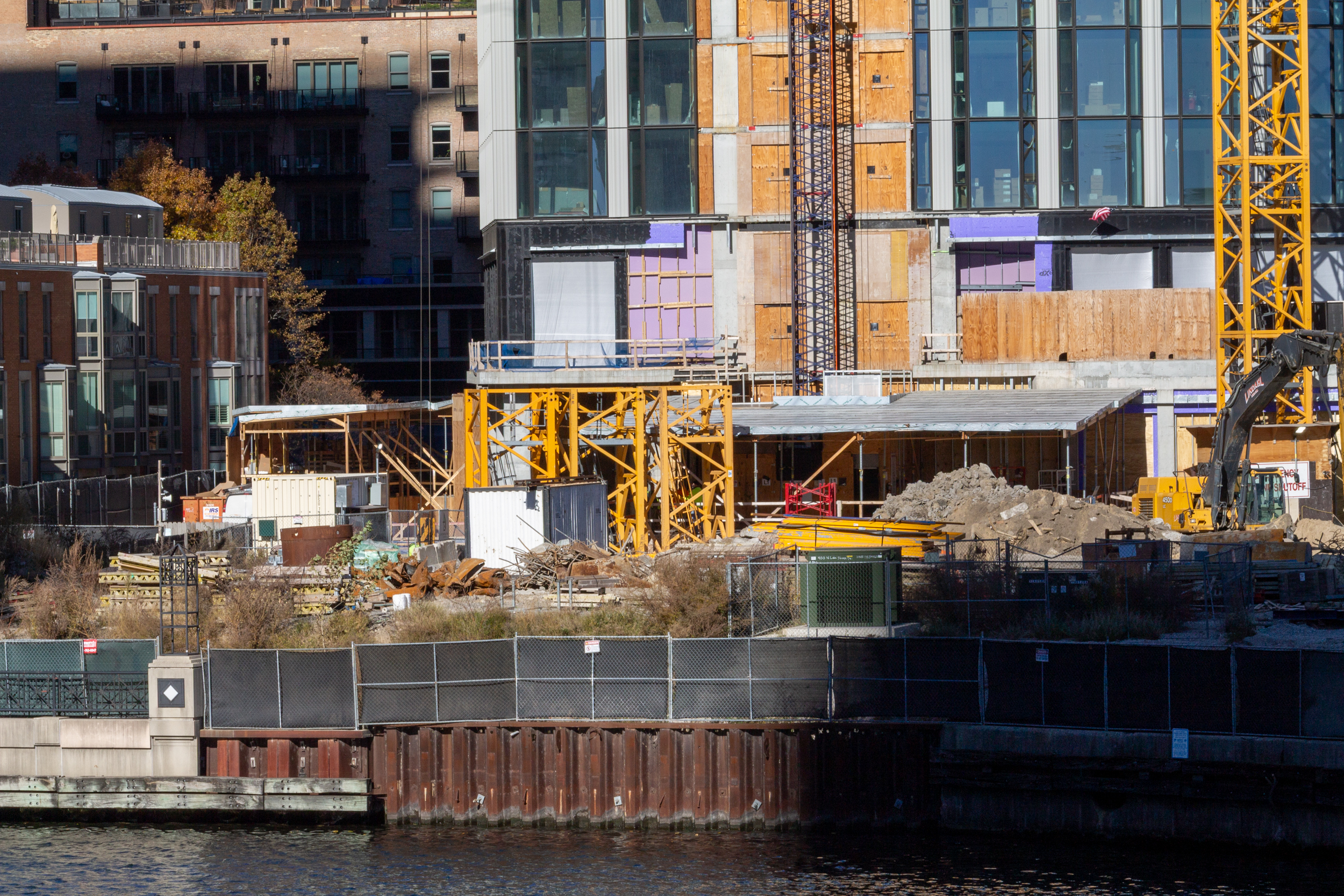 400 Lake Shore North Tower crane jump November 2025