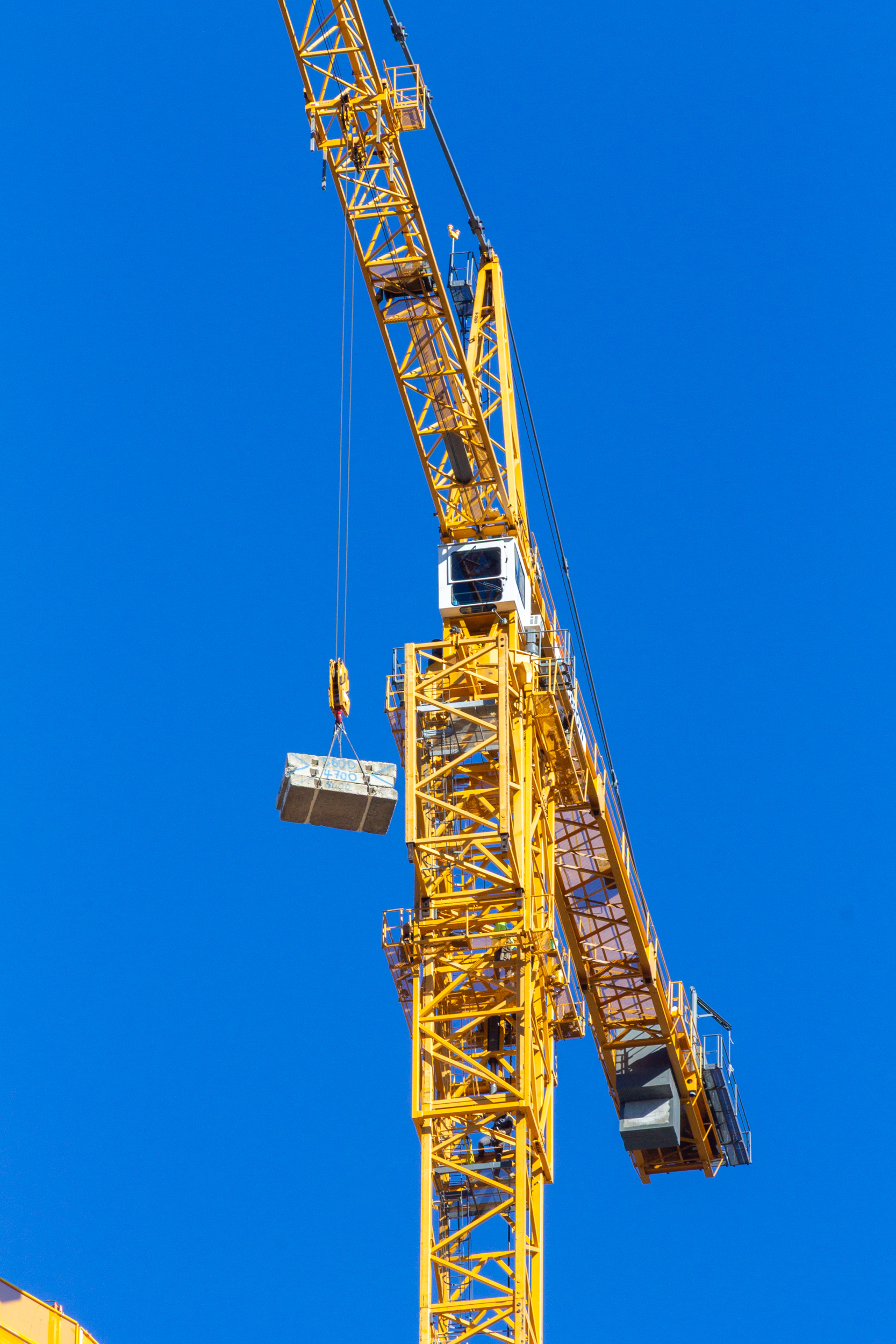 400 Lake Shore North Tower crane jump November 2025