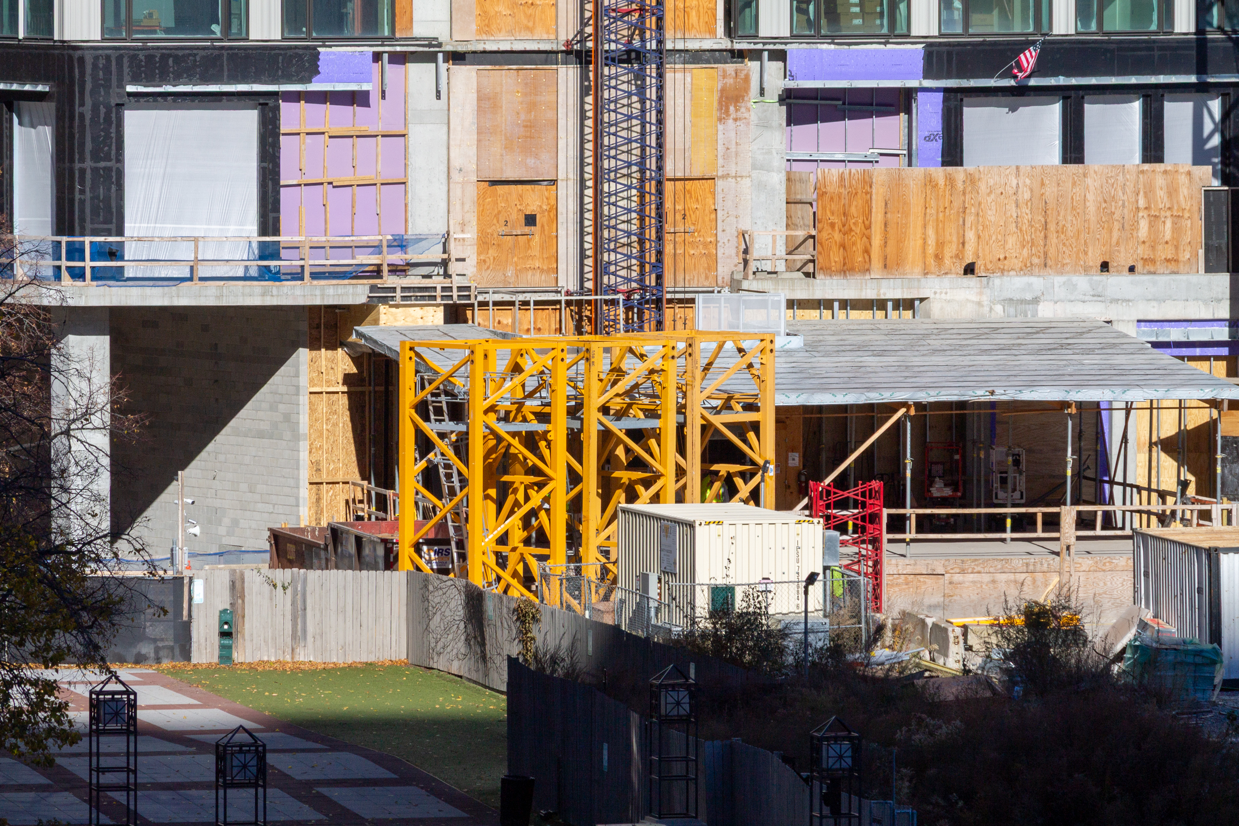 400 Lake Shore North Tower crane jump November 2025