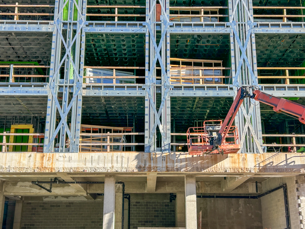 629 West Lake Street November 2025 construction update