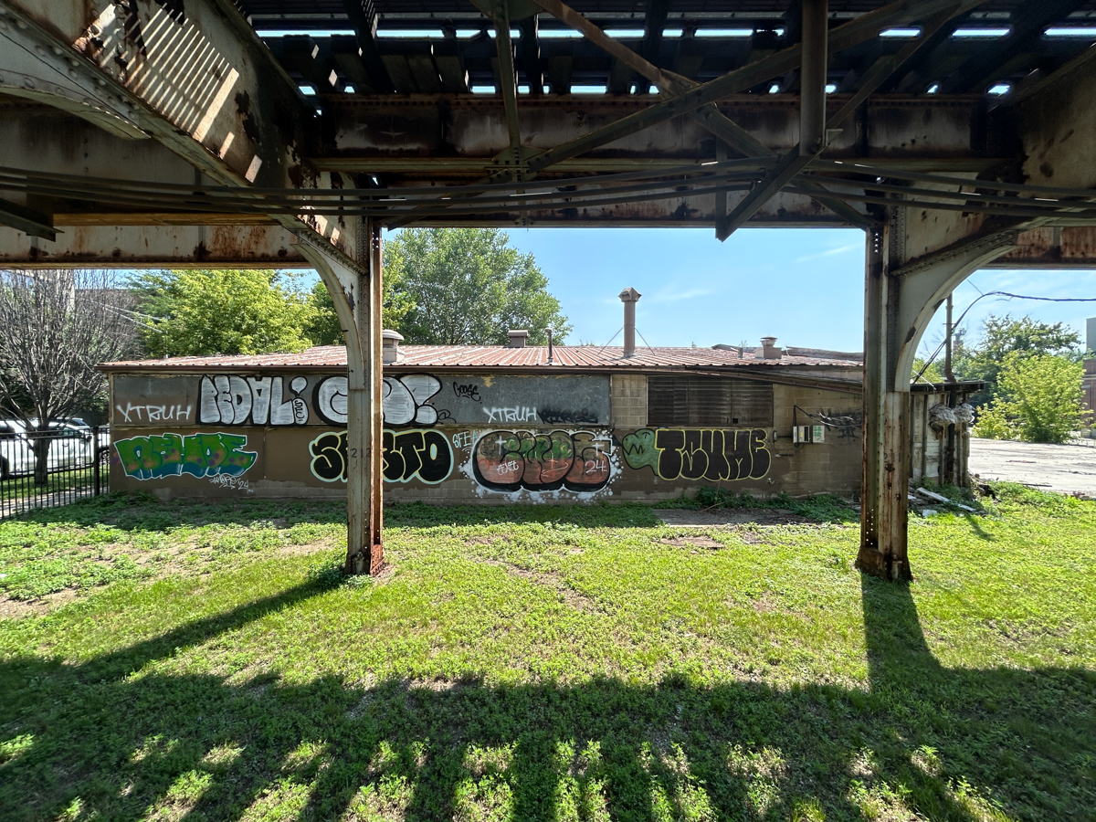 1801 West Grace Street Club Grace demolition