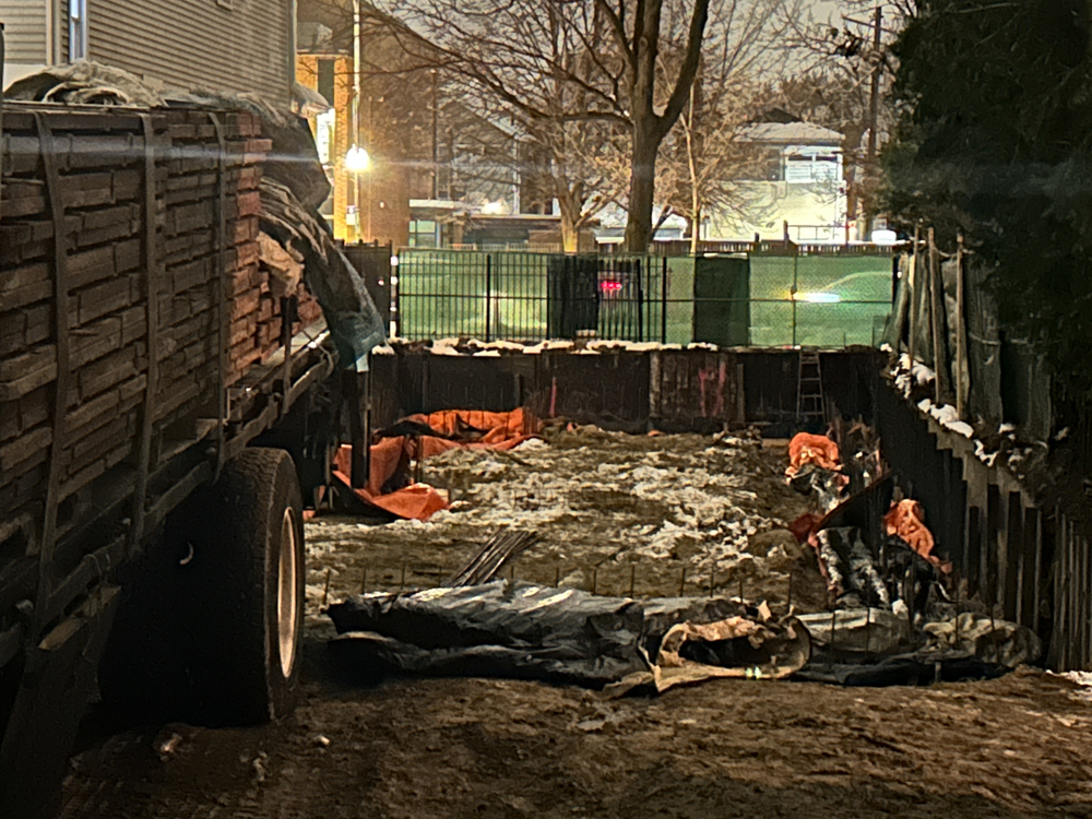 4913 North Damen Avenue construction underway