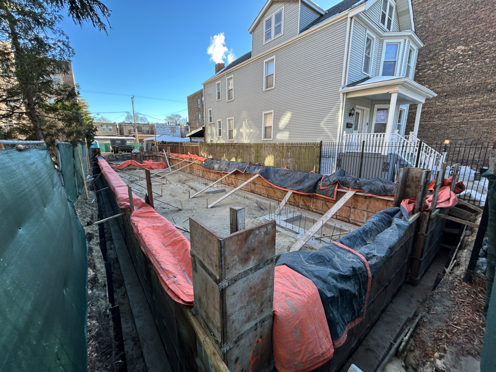 4913 North Damen Avenue construction underway