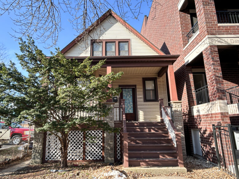 4928 North Damen Avenue construction permitted