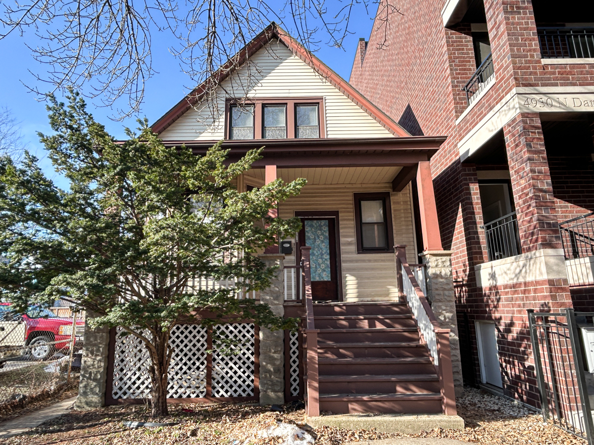 4928 North Damen Avenue construction permitted