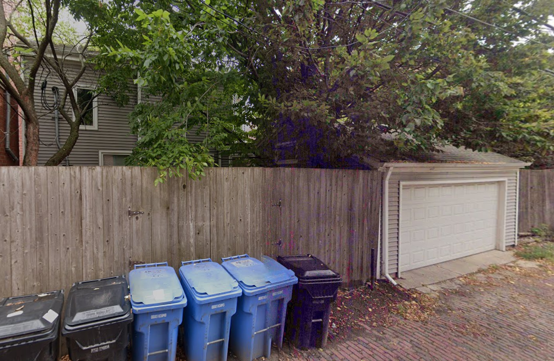 1660 North Burling Street demolition permitted