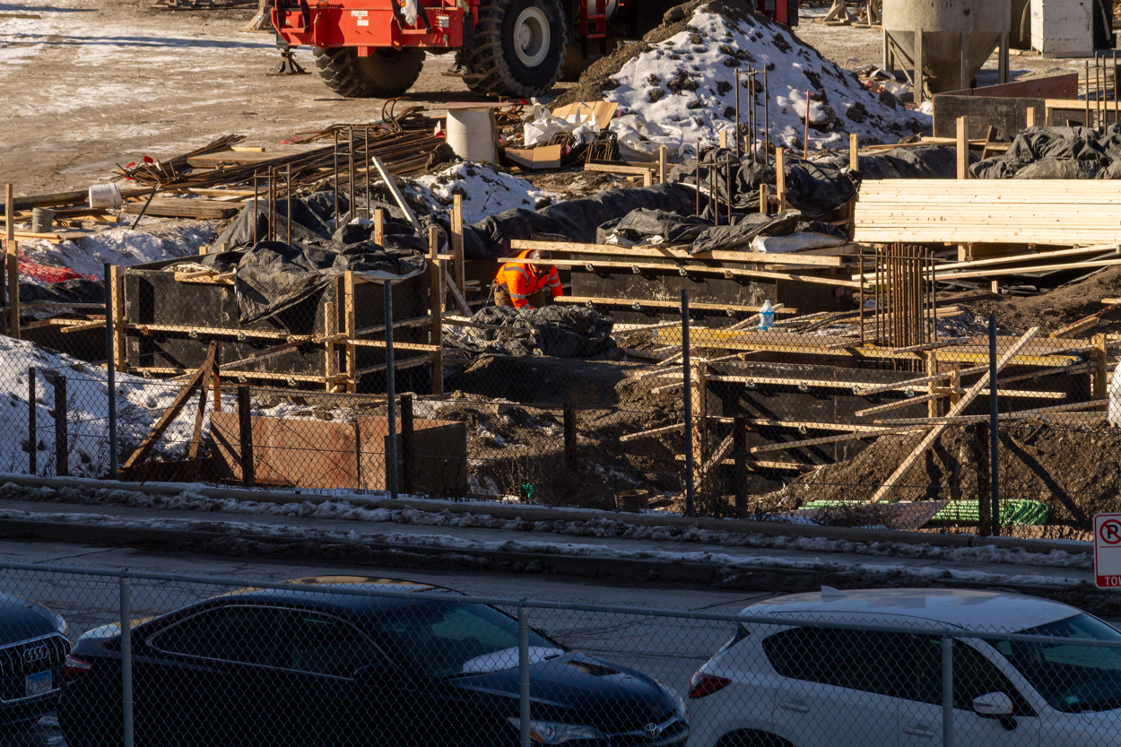 1010 South Wells tower crane permitted