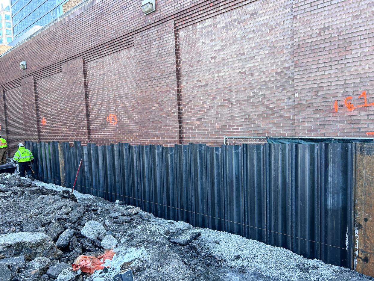 135 North Desplaines Street construction underway