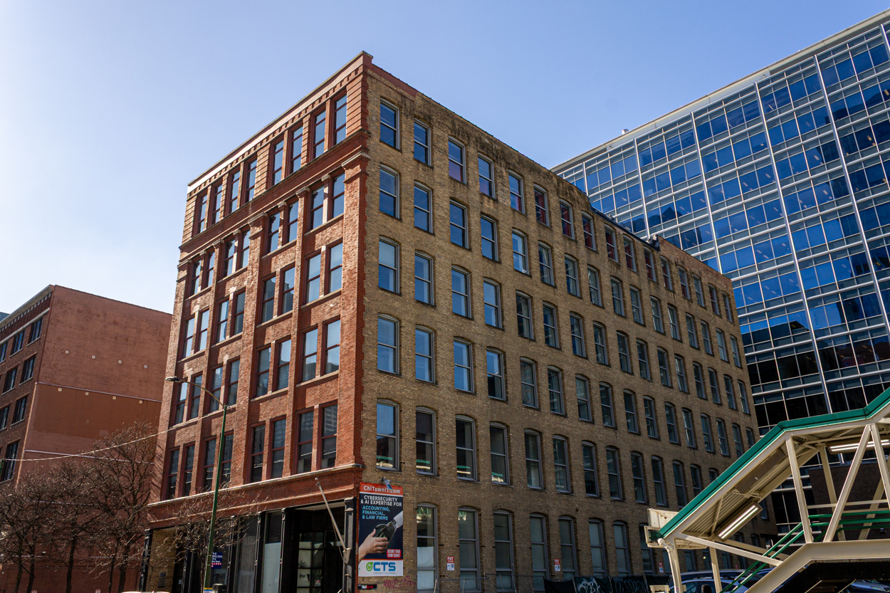 168 North Clinton Street demolition permitted