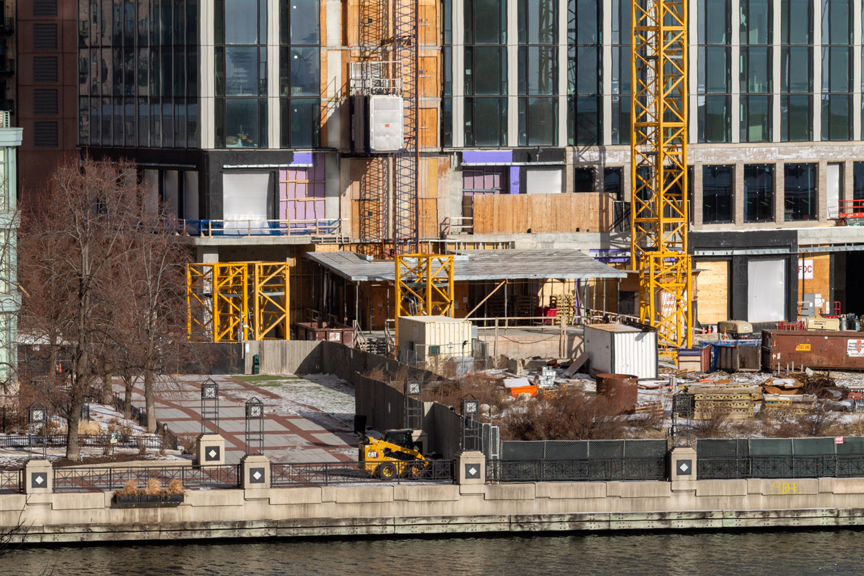 400 Lake Shore final tower crane jump