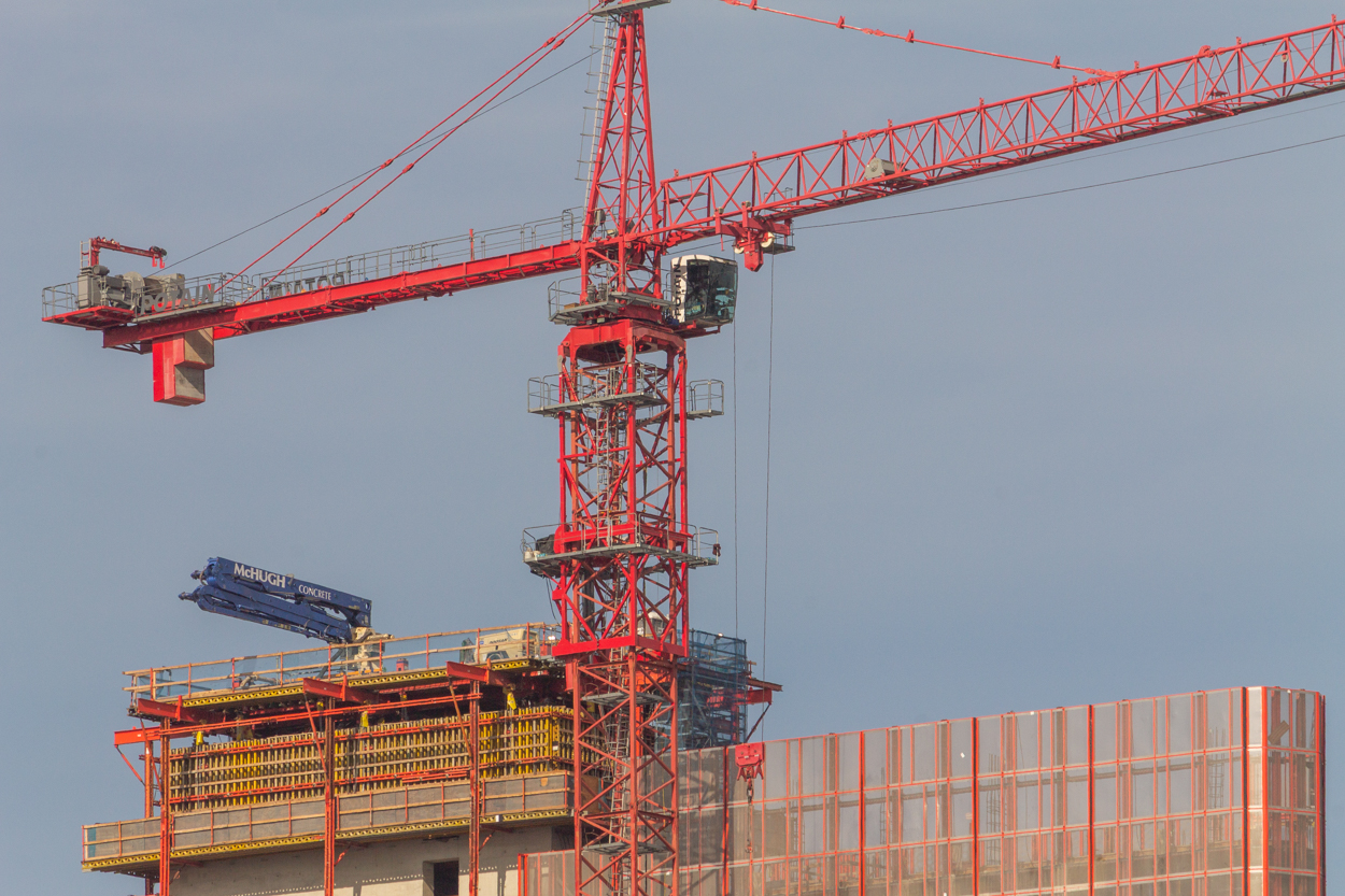 Bally's Hotel tower crane jump #2