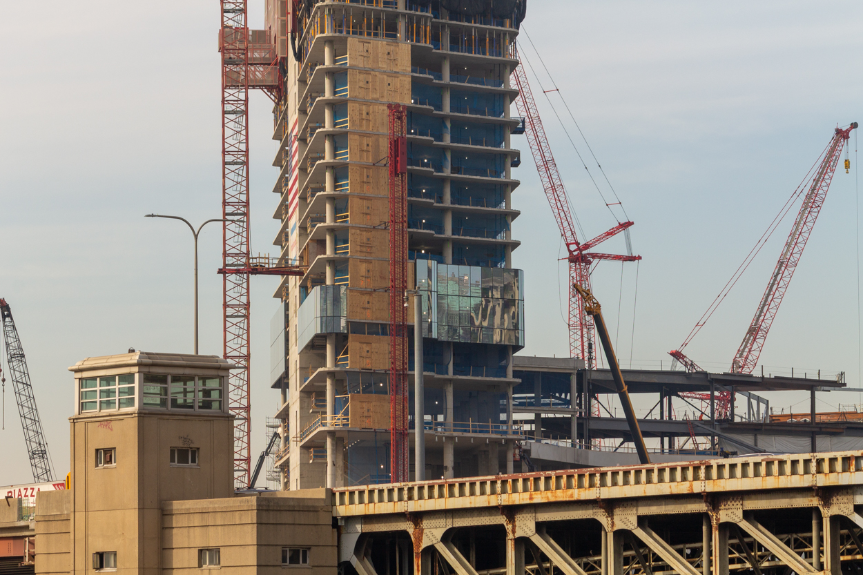 Bally's Hotel tower crane jump #2