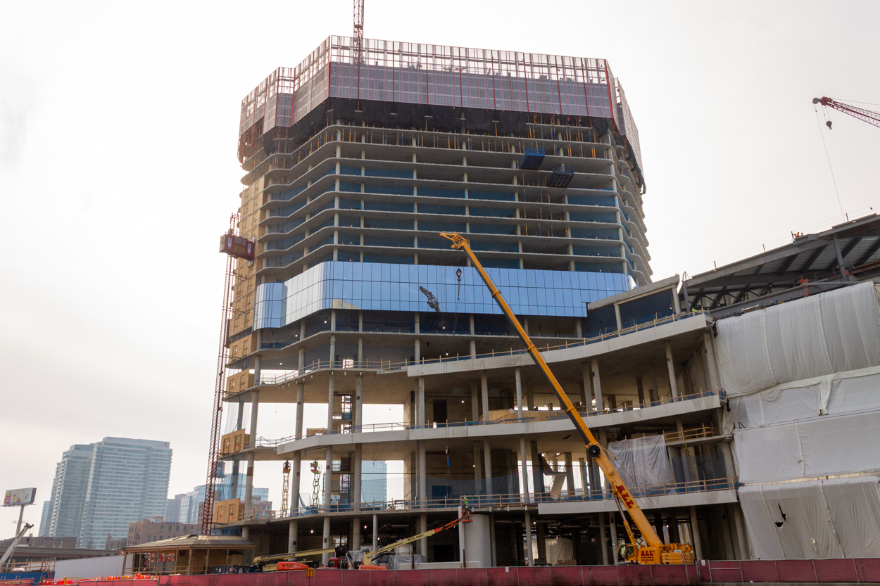 Bally's Hotel tower crane jump #2