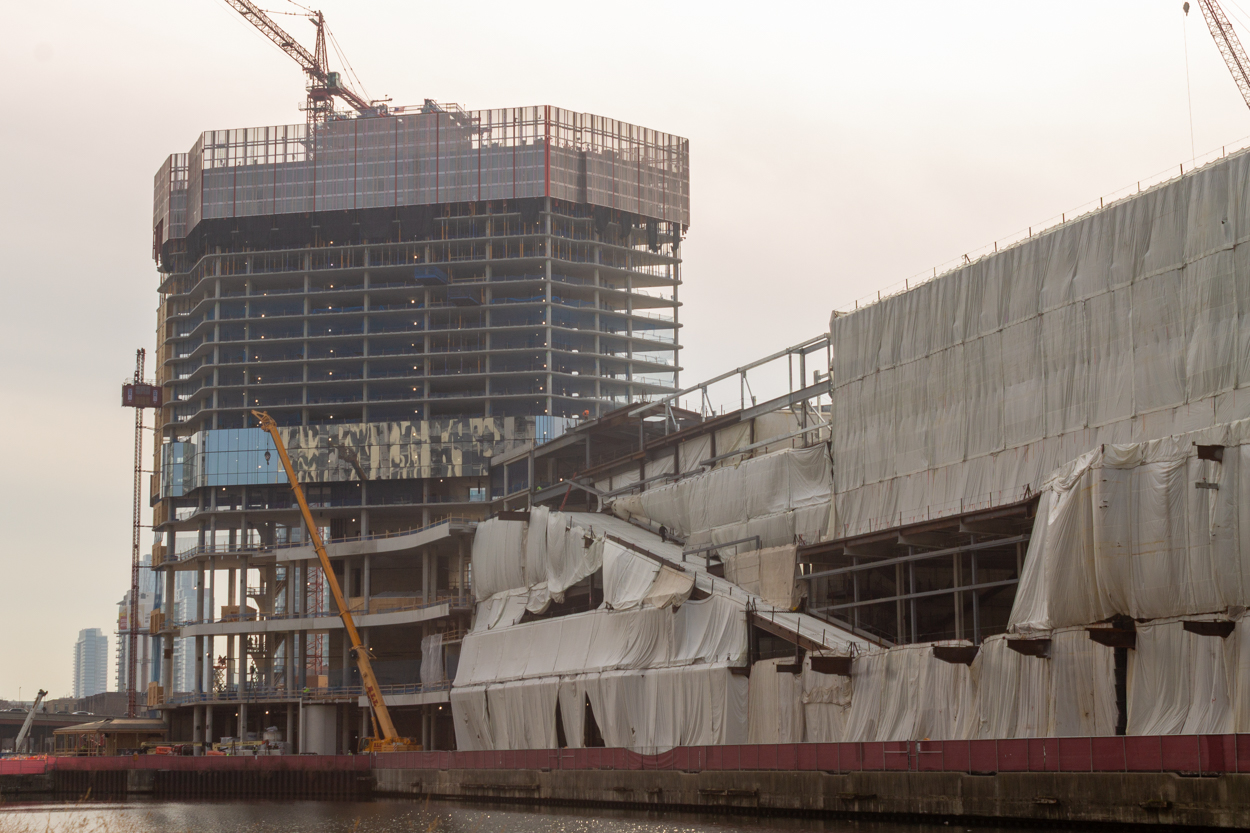 Bally's Hotel tower crane jump #2