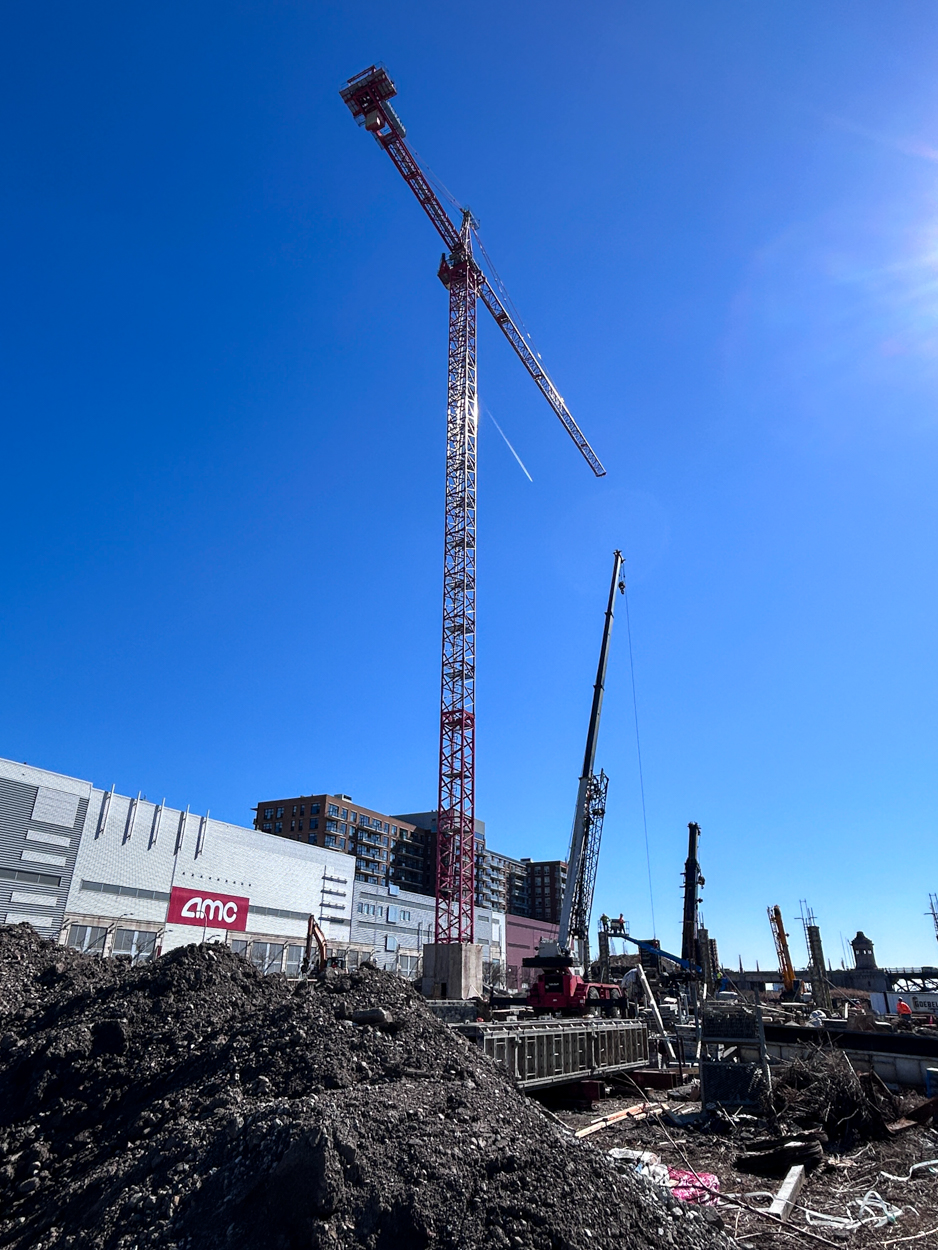 1010 South Wells tower crane