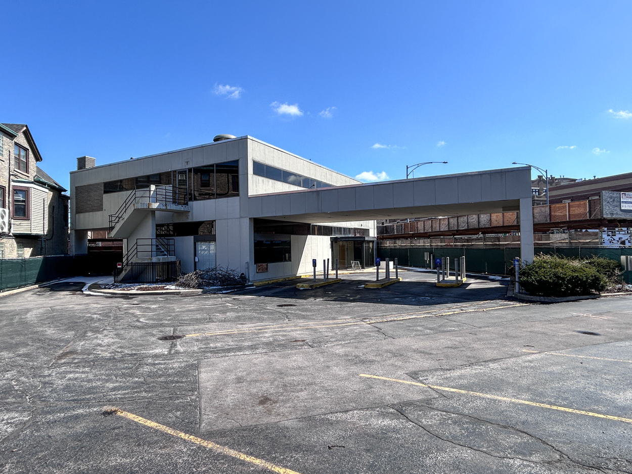 3600 North Southport Avenue demolition permitted
