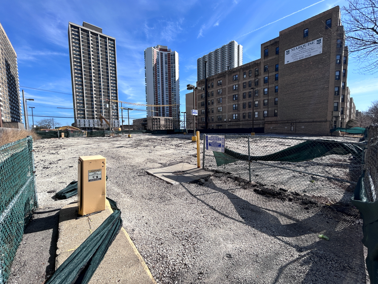 6143 North Kenmore Avenue construction permitted