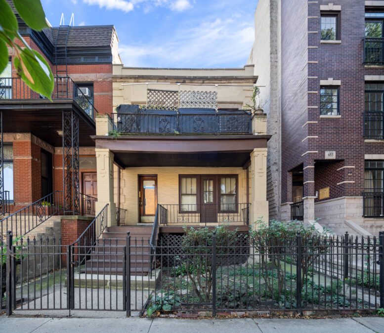 651 West Belmont Avenue demolition permit