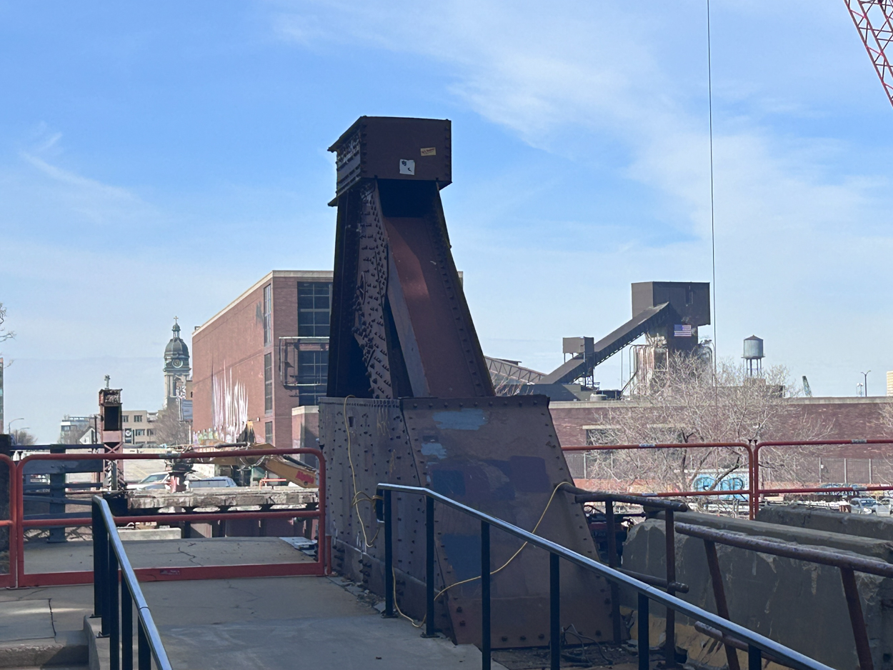 Chicago Avenue Bridge removal