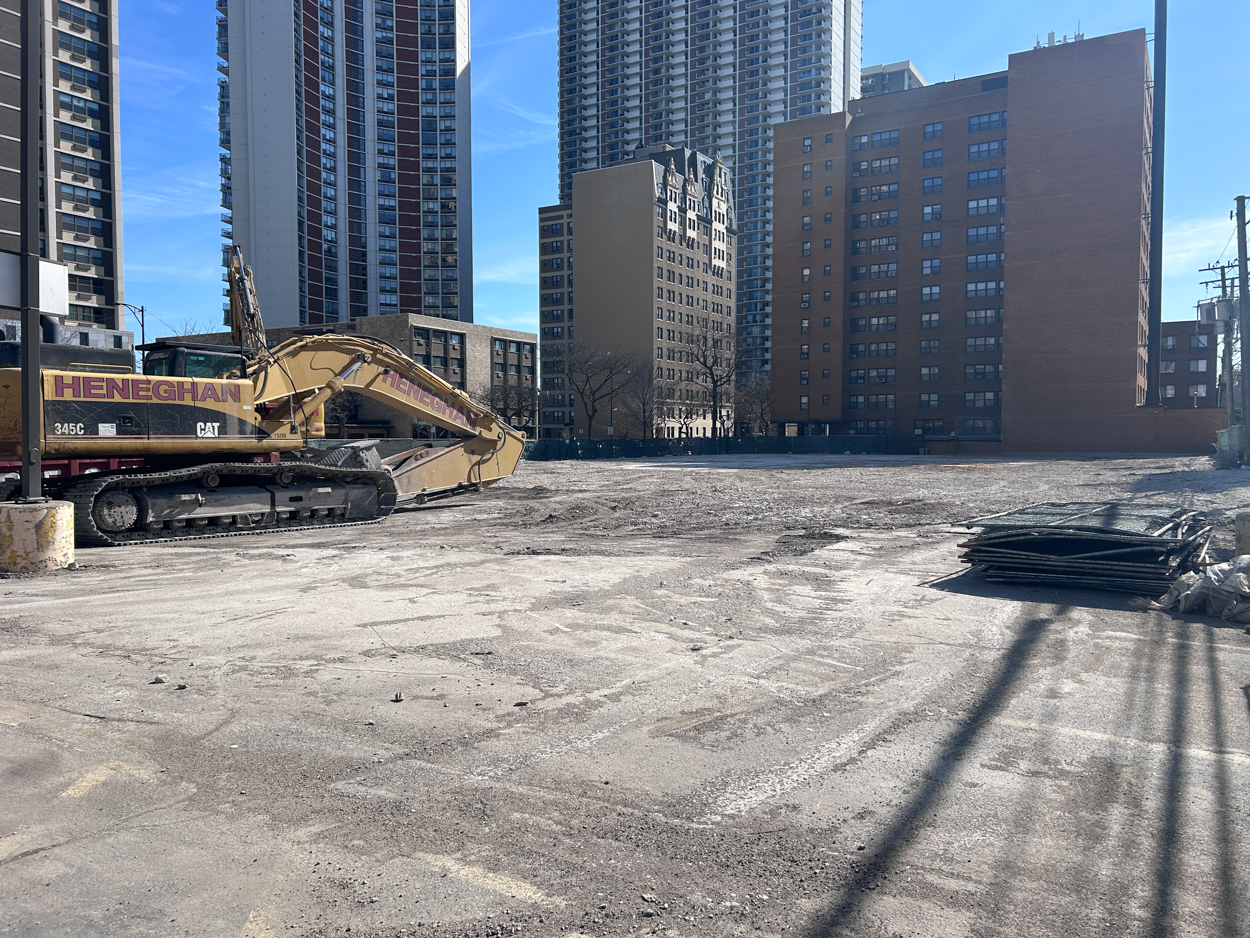 6143 North Kenmore Avenue construction permitted