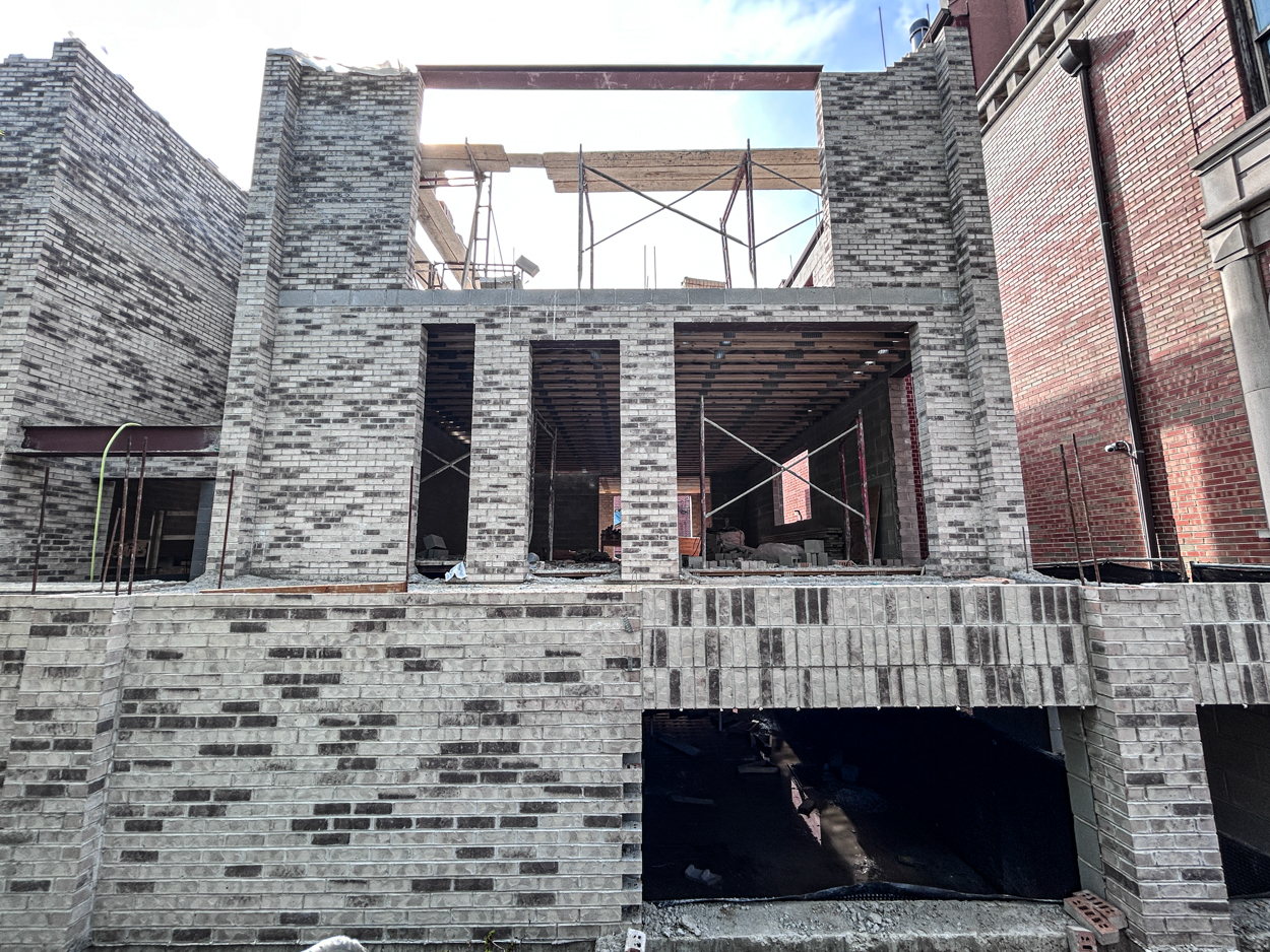 1658 North Burling Street construction