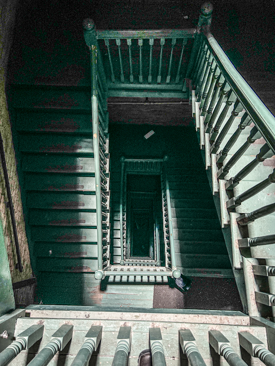 168 North Clinton Street pre-demolition walkthrough