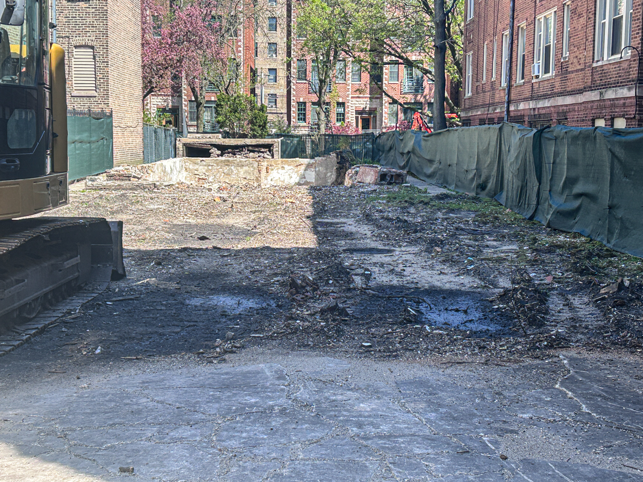 4650 North Magnolia Avenue construction permitted