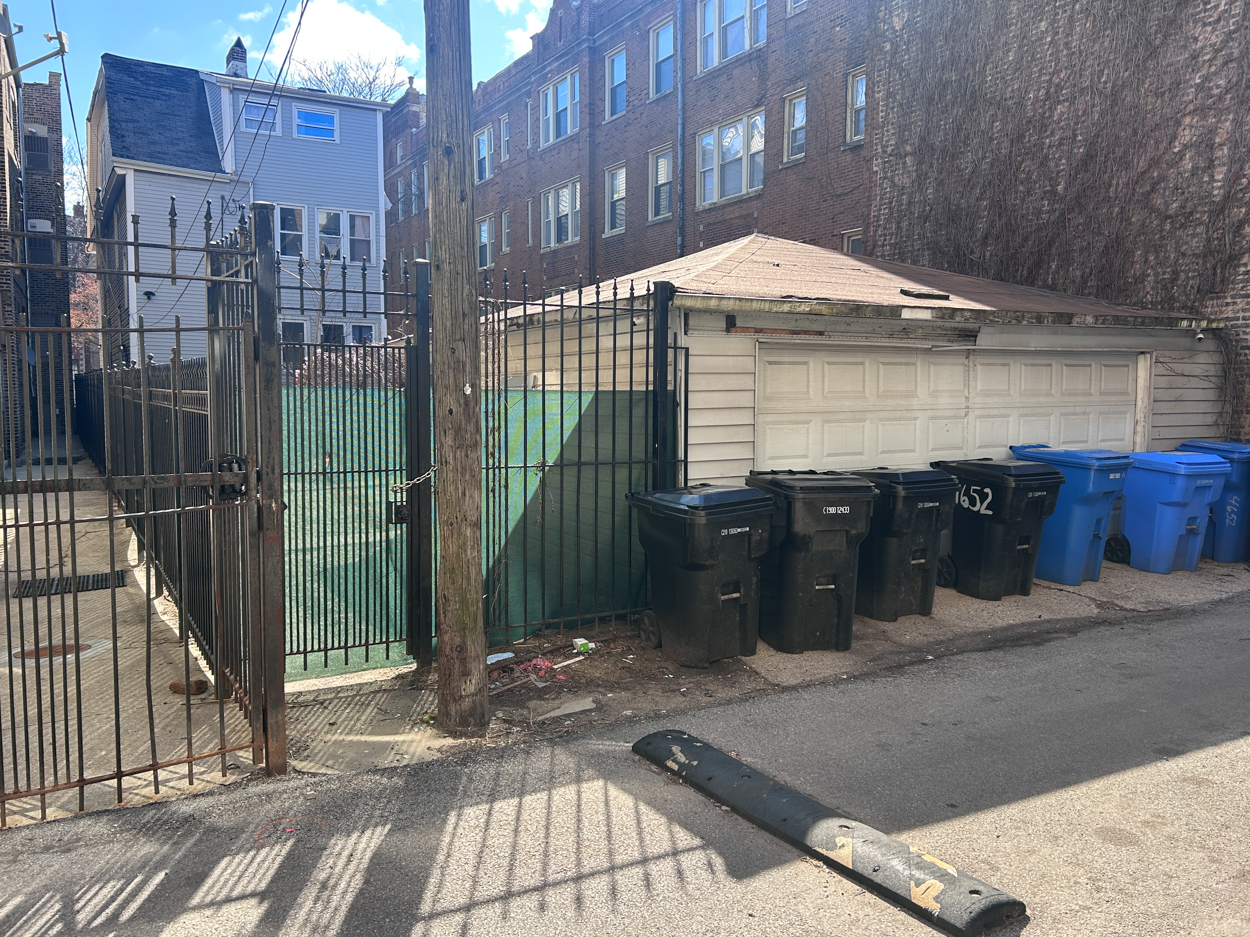 4652 North Magnolia Avenue demolition permitted