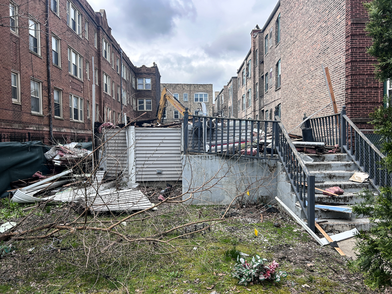 4652 North Magnolia Avenue demolition permitted