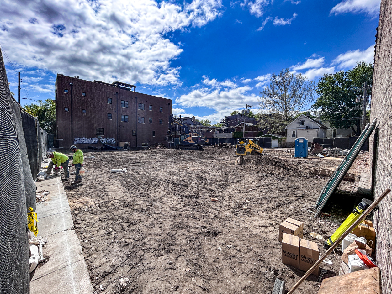 1221-1225 West Belmont permitted for construction