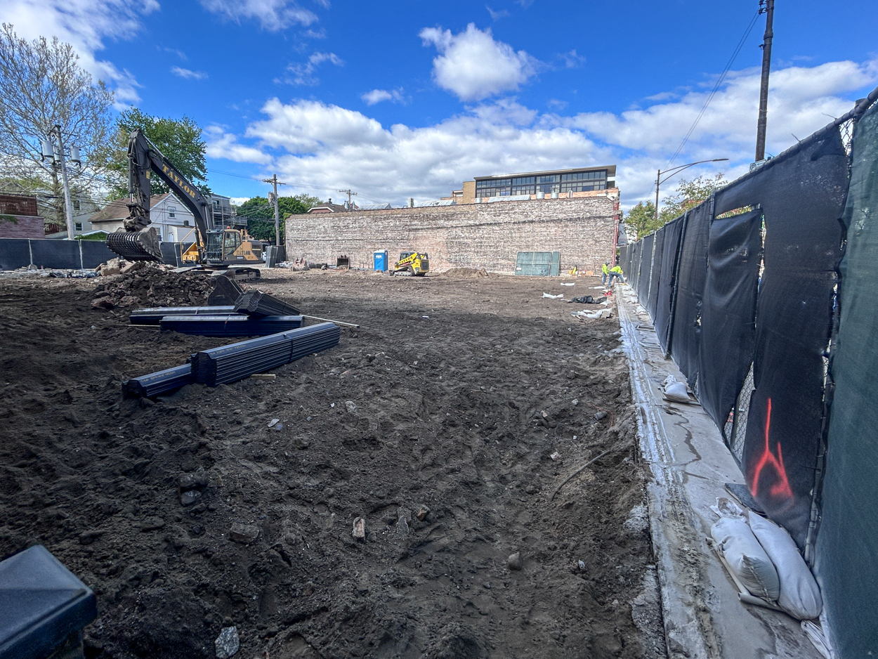 1221-1225 West Belmont permitted for construction