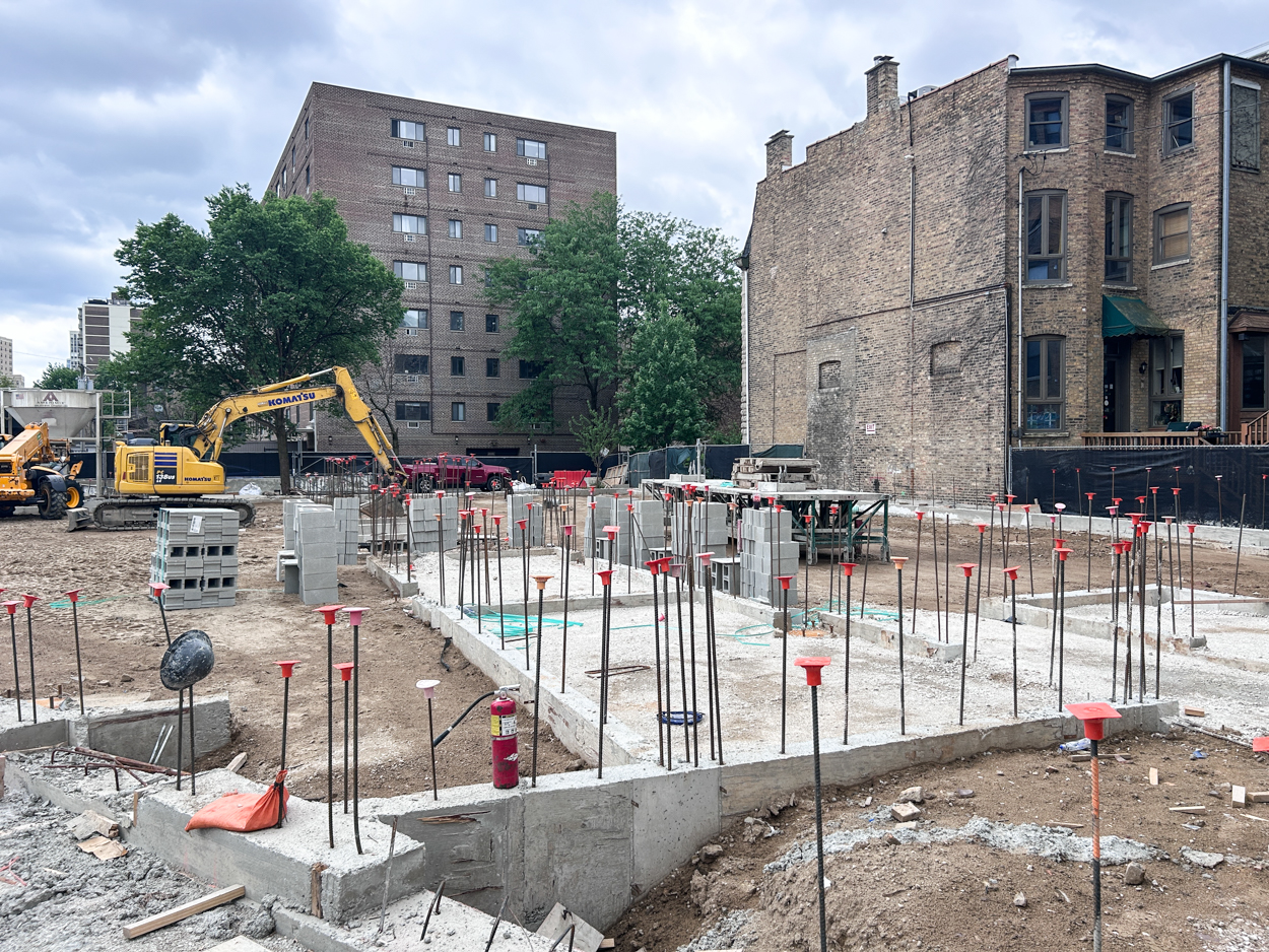 Full permit issued for 2600 North Clark