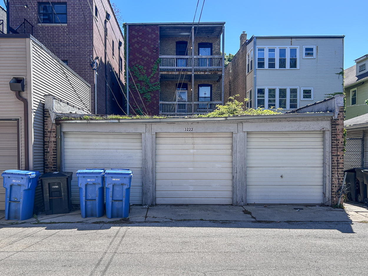3222 North Clifton Avenue construction permitted