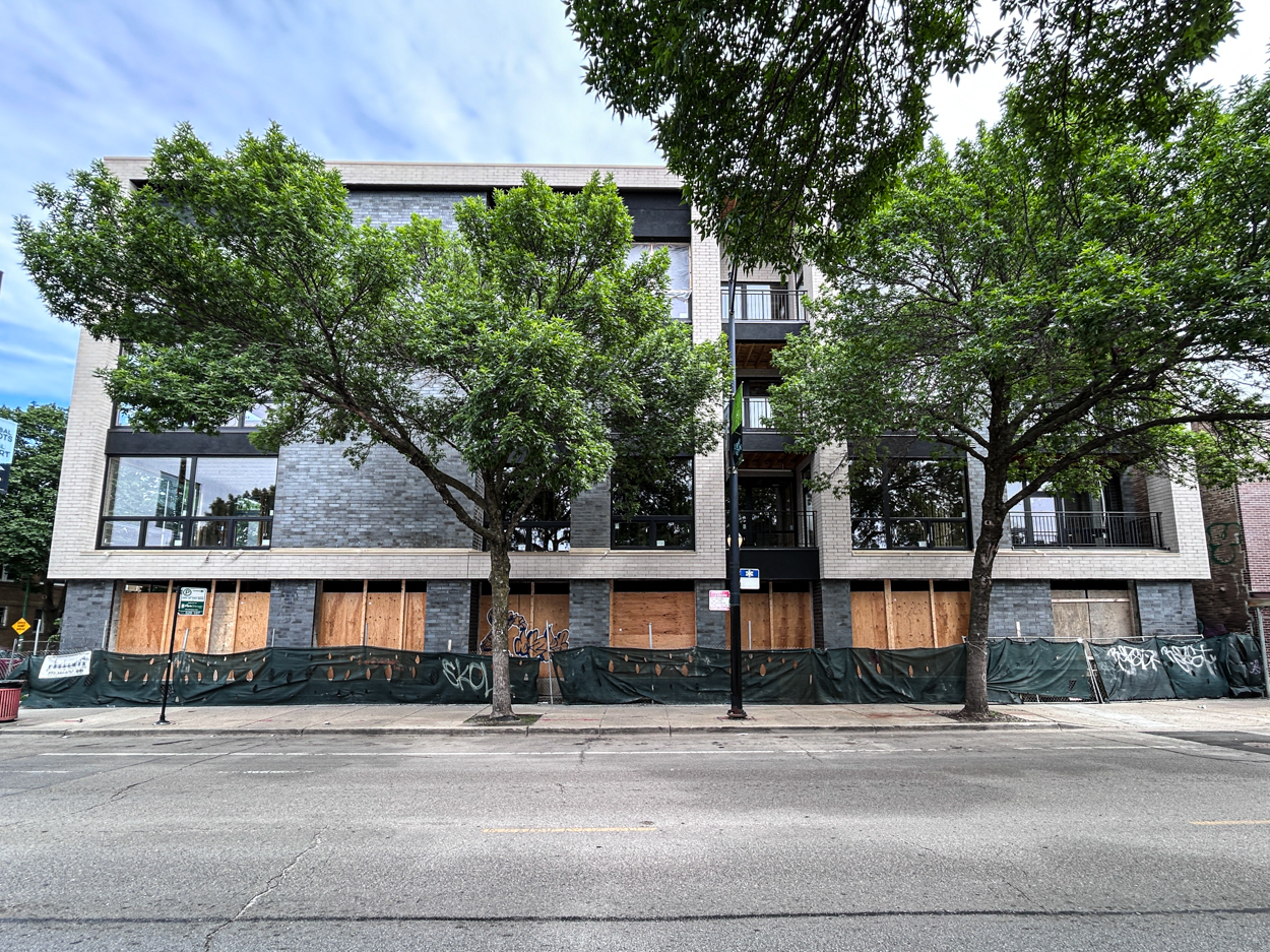 3318 West Montrose Avenue construction update