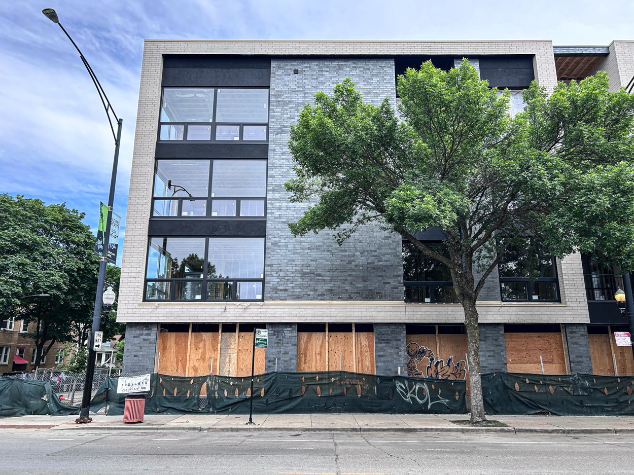 3318 West Montrose Avenue construction update