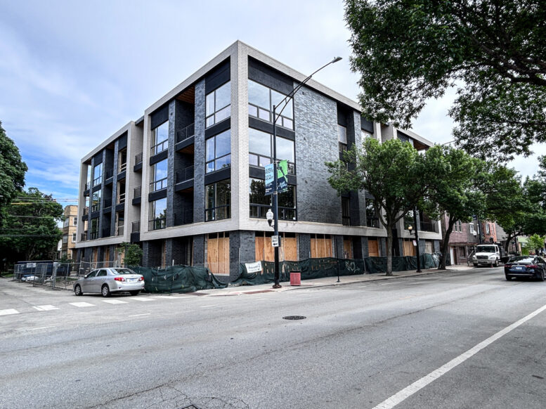 3318 West Montrose Avenue construction update