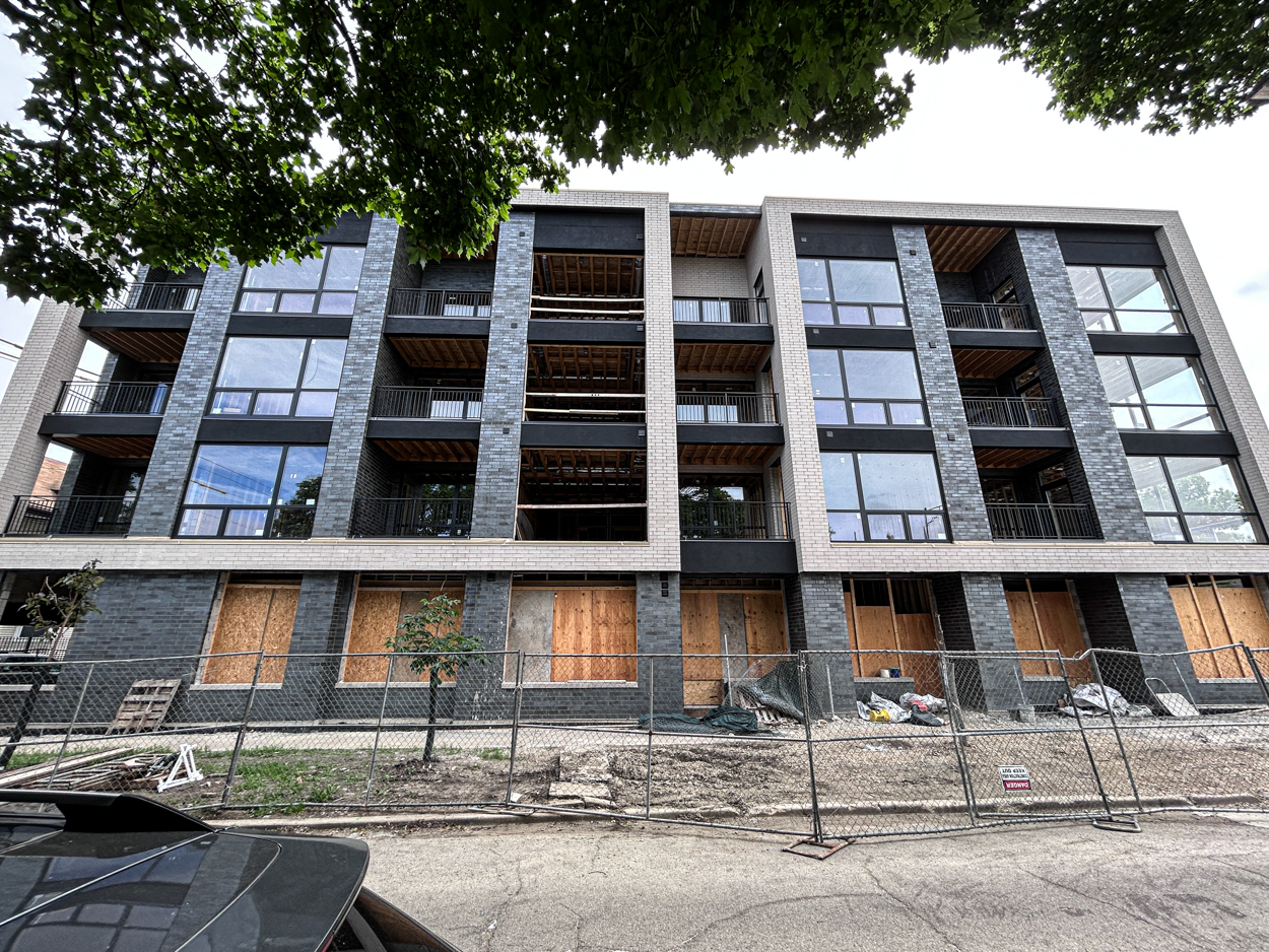 3318 West Montrose Avenue construction update