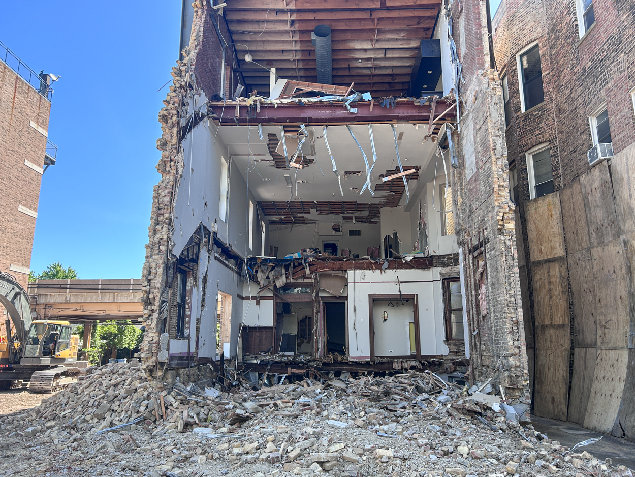 3627 North Sheffield demolition resumes