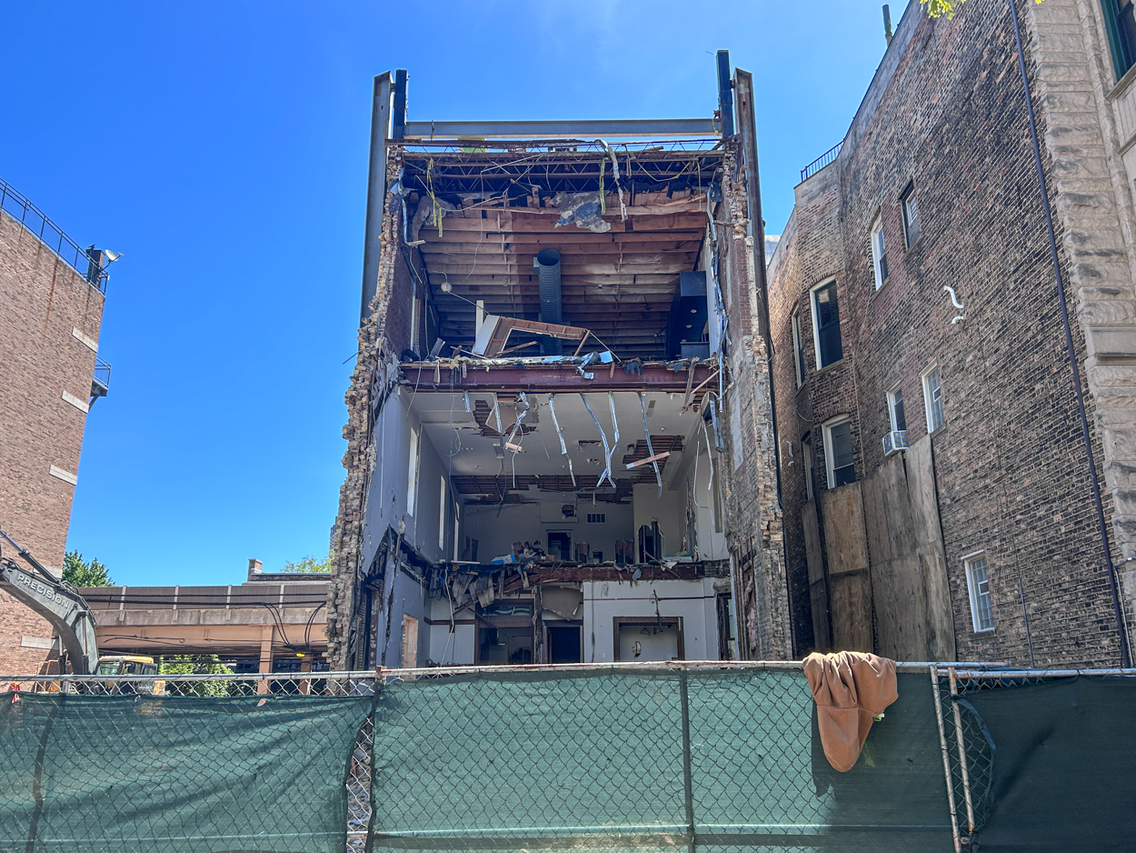 3627 North Sheffield demolition resumes