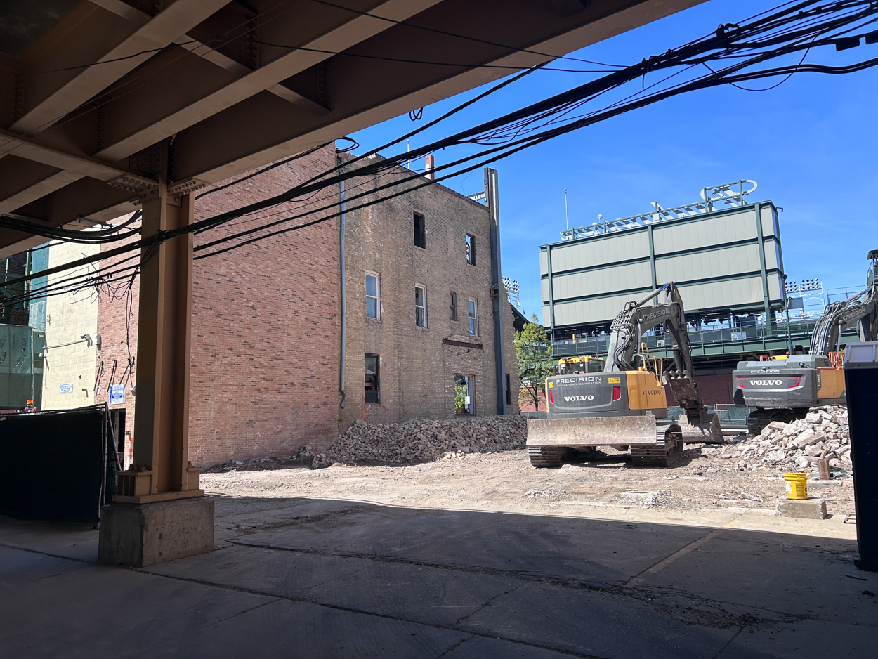 3627 North Sheffield demolition resumes