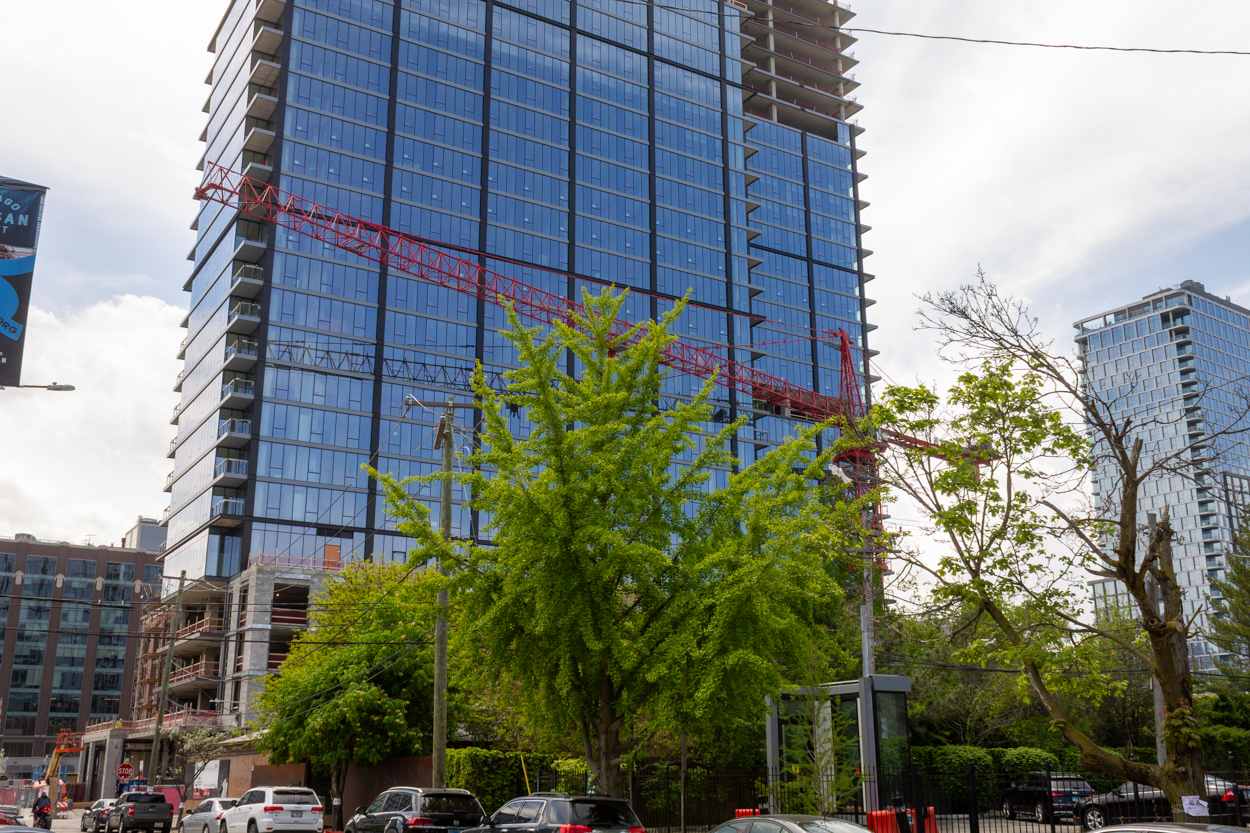 370 North Morgan tower cranes comes down