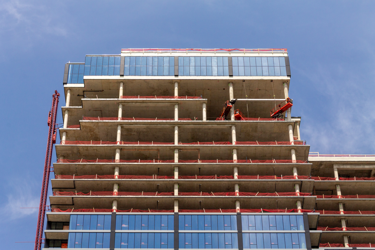 370 North Morgan tower cranes comes down