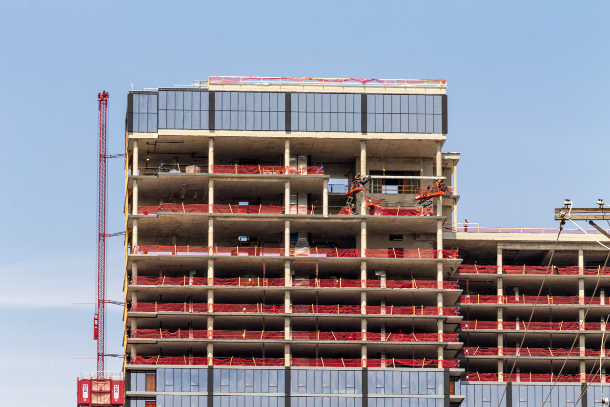 370 North Morgan tower cranes comes down