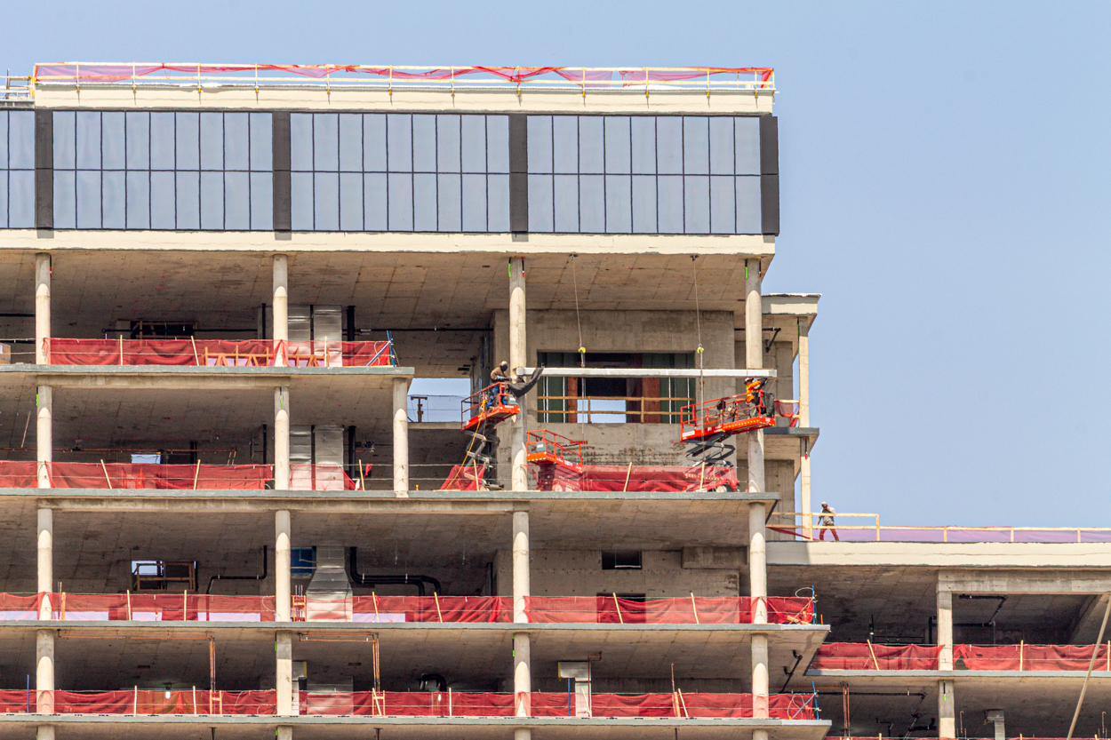 370 North Morgan tower cranes comes down